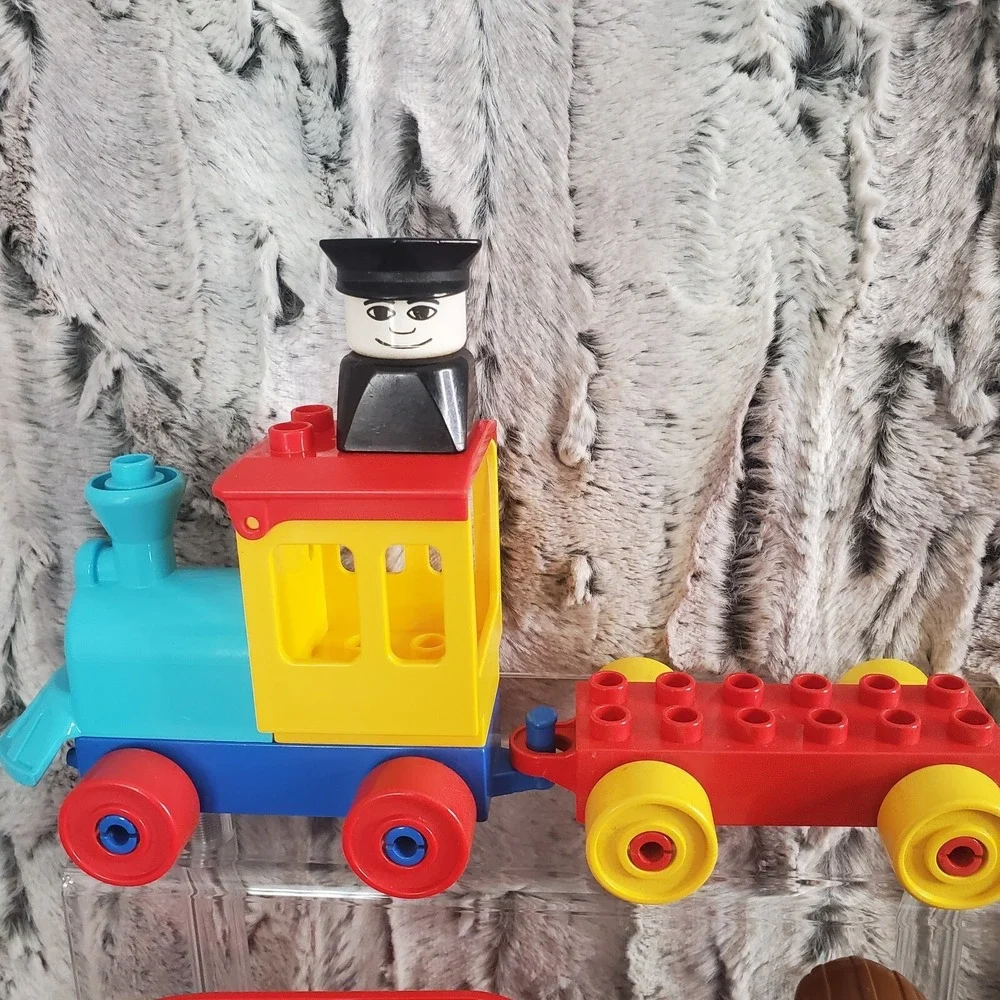 Lego Duplo Train Car Bases (5),‎ Boat Transportation Lot - Square People, Dog
